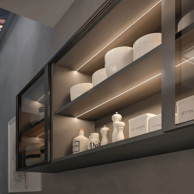 LED dentro de gabinetes